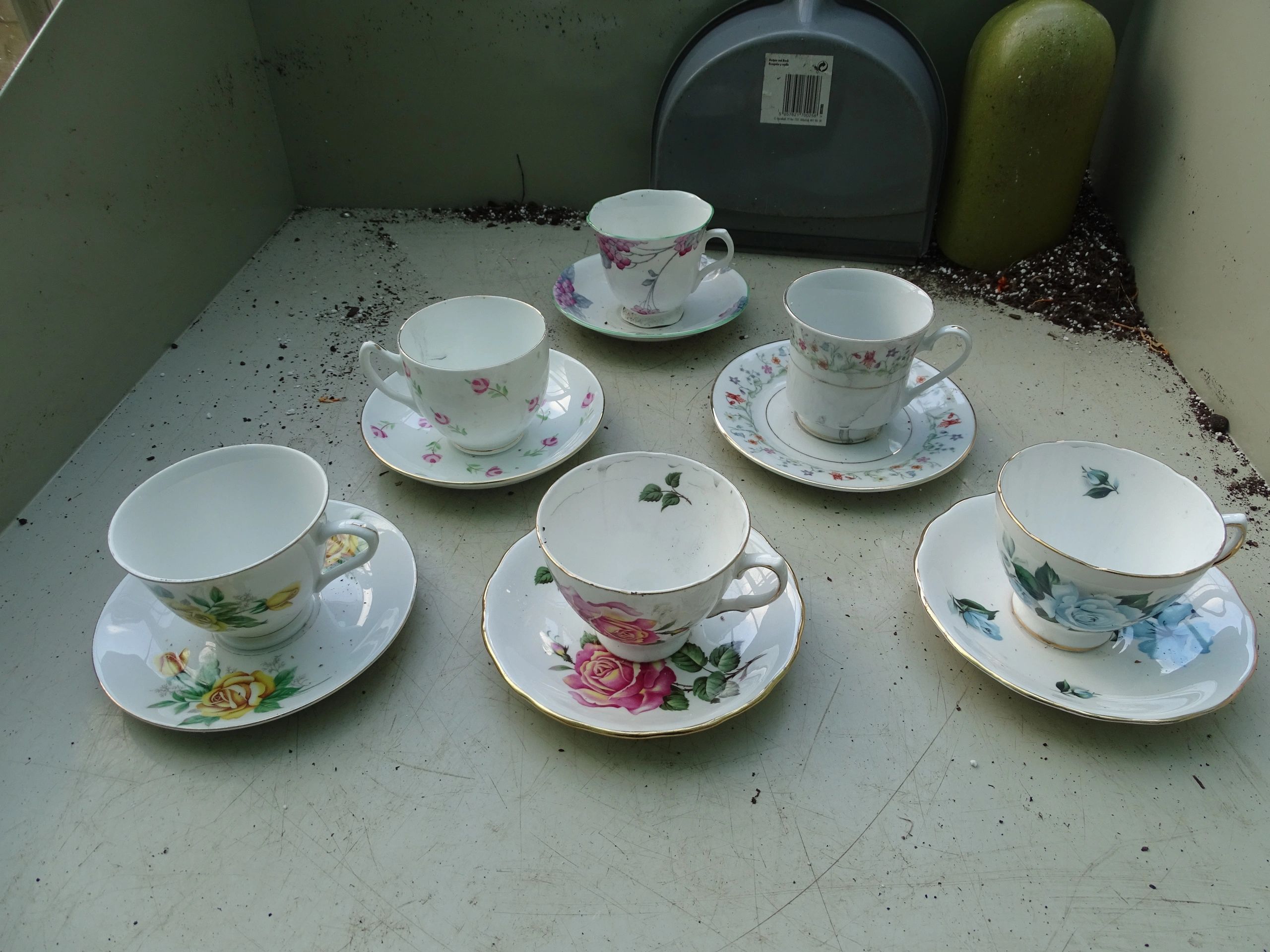 China teacups and buried treasure